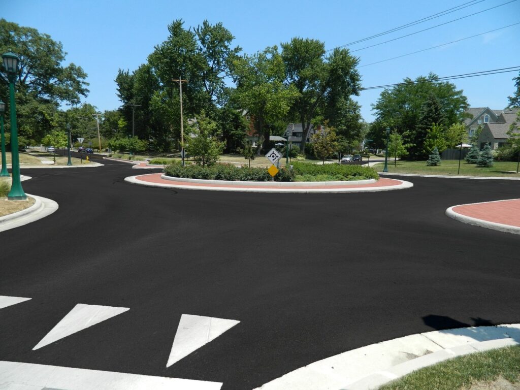 thumbnail_Finished Roundabout Sealcoated